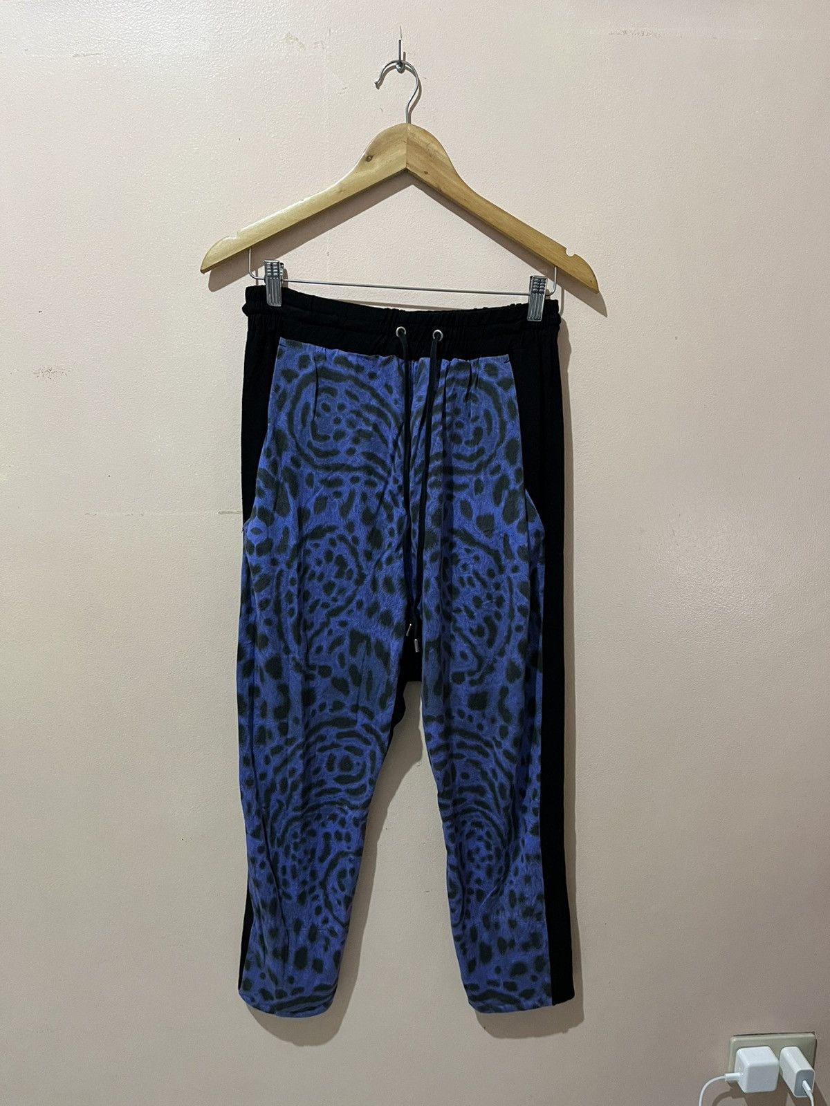 Maison MIHARA YASUHIRO Maison Mihara Yasuhiro - Blue Leopard Print - Cotton Pants Size 26" / US 2 / IT 38 - 3 Thumbnail