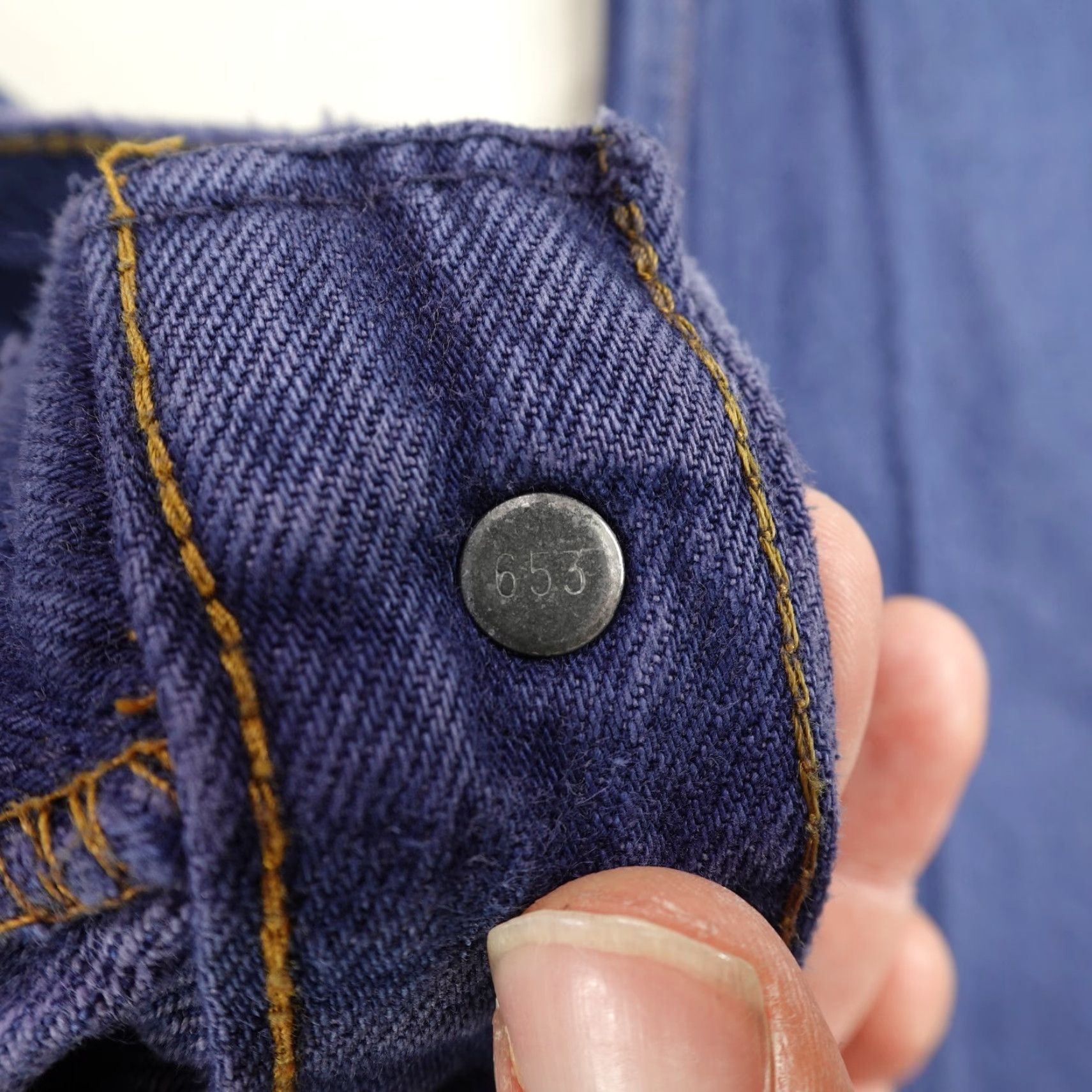 Levi's VINTAGE Levi's Jeans Mens 36x34 Denim 501 Regular Fit Blue 90s Pants Size US 35 - 7 Thumbnail