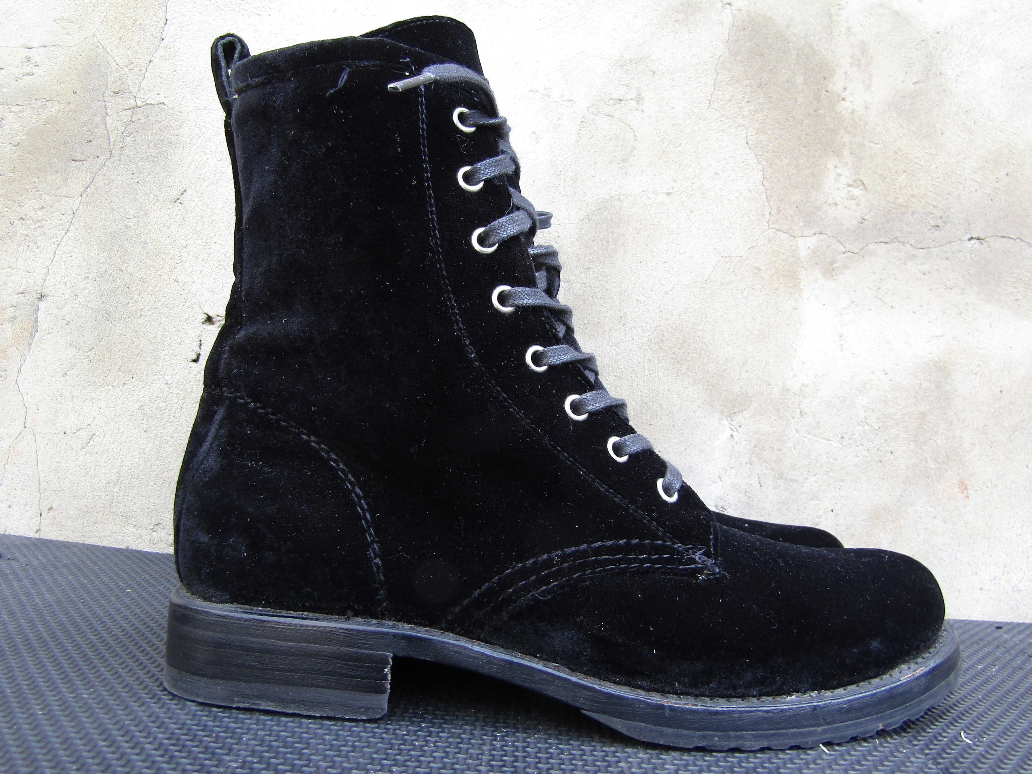 Frye Mint Frye Women Veronica Combat Boots Black VELVET ariana Size US 10 / IT 40 - 6 Thumbnail
