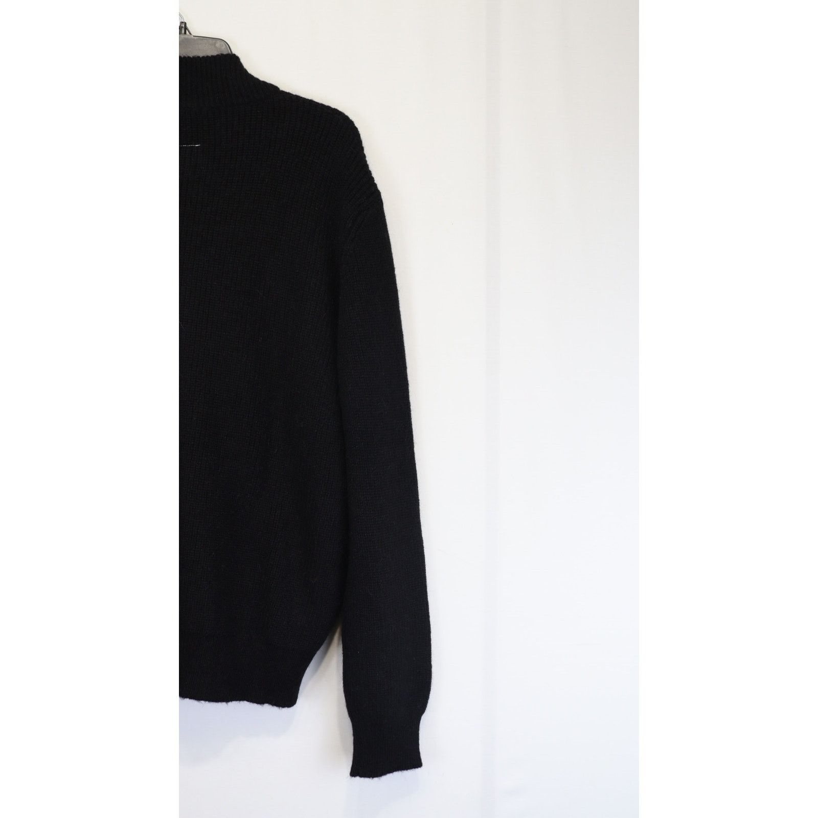 Maison Margiela o1rshd1 Cardigan Destroyed in Black Size US L / EU 52-54 / 3 - 13 Thumbnail