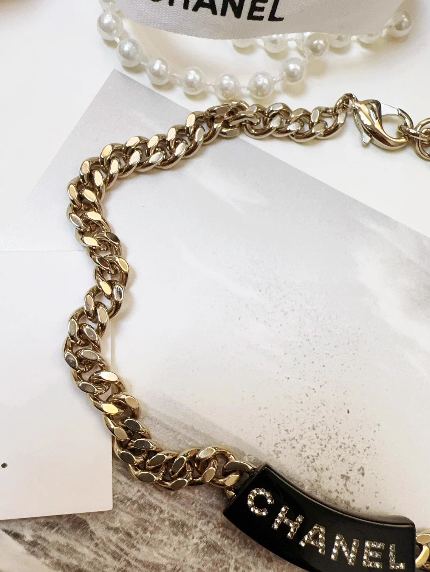 Chanel Chanel 22B Black Acrylic Crystal Logo Bracelet Size ONE SIZE - 2 Thumbnail