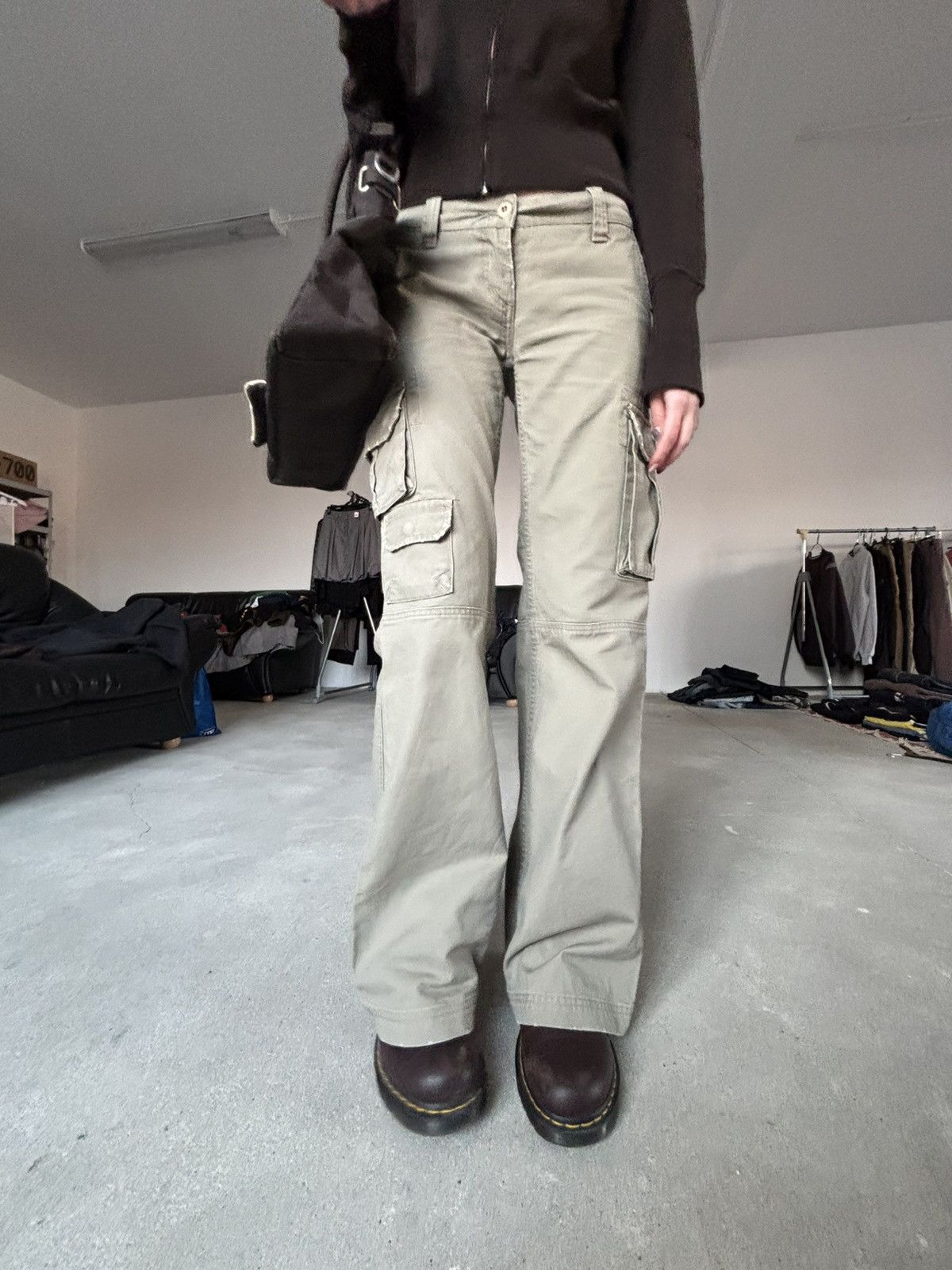 Neighborhood Archival Neighbourhood Cargo Flared Jeans Size US 27 - 14 Thumbnail