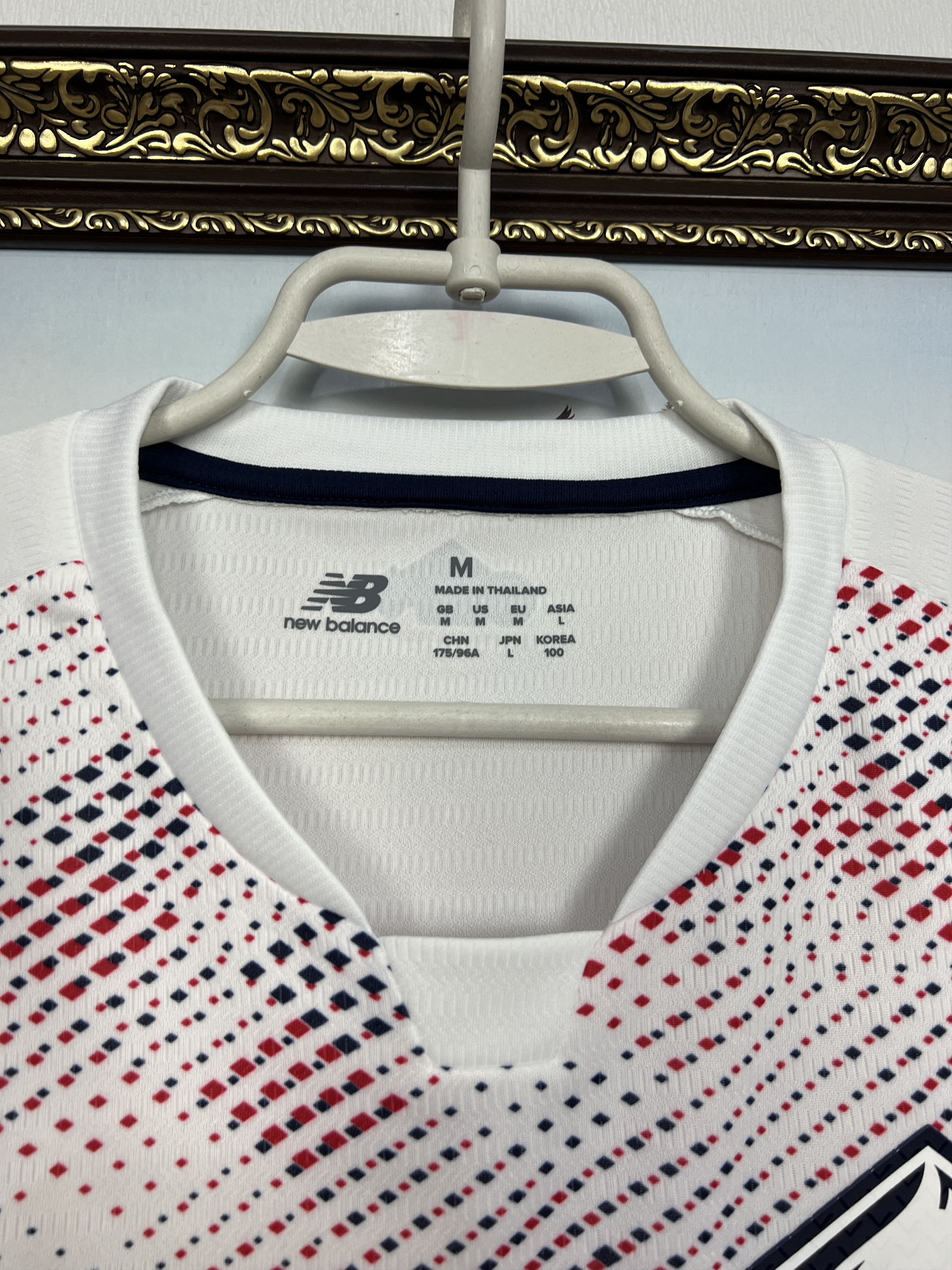 Nike Lille football shirt Soccer Nike White Jersey Mens Trikot Size US L / EU 52-54 / 3 - 5 Thumbnail