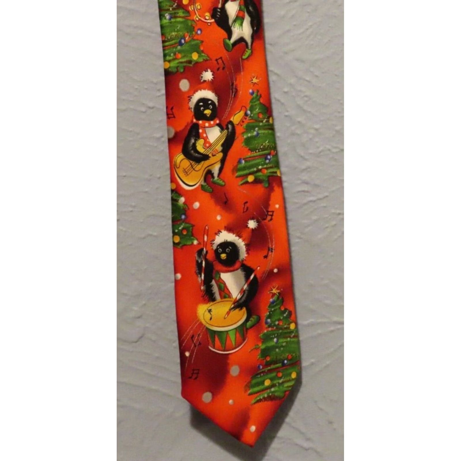 Vintage Jerry Garcia Necktie Men Tie Christmas Penguin Pattern Red Green Black White 57"-60" Classic Holiday Size ONE SIZE - 2 Thumbnail