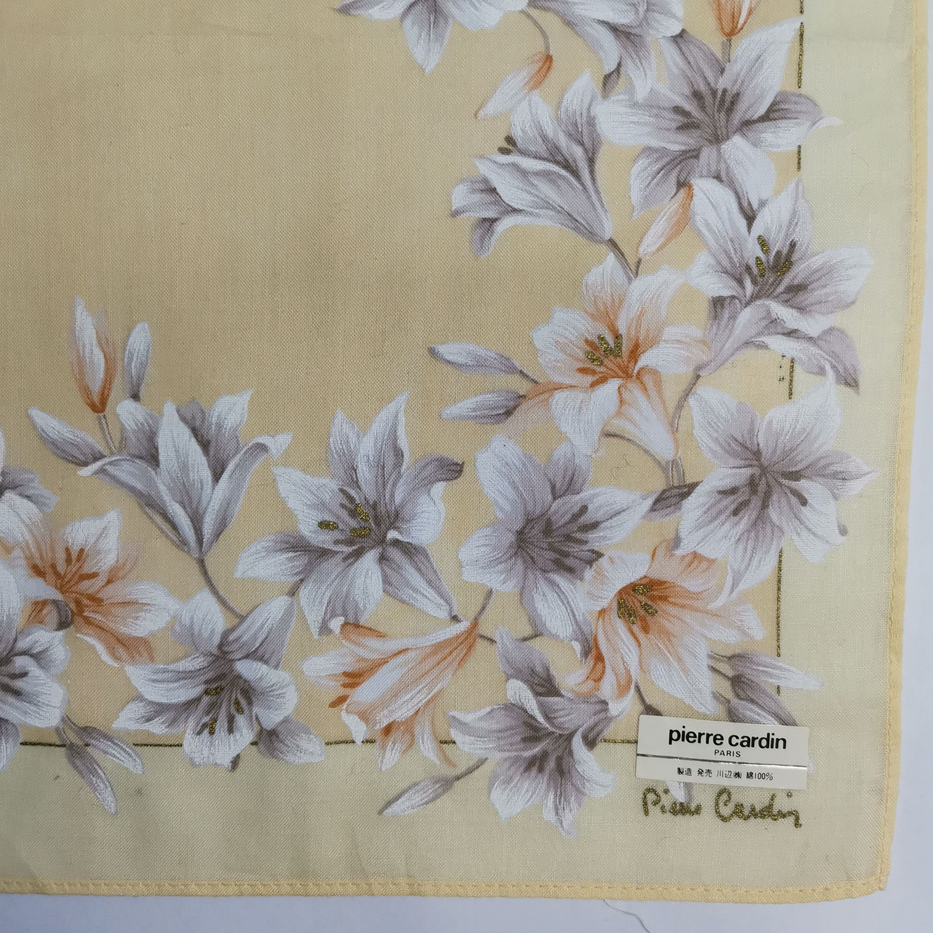 Pierre Cardin PIERRE CARDIN HANDKERCHIEF/ BANDANA/ SCARF Size ONE SIZE - 7 Thumbnail