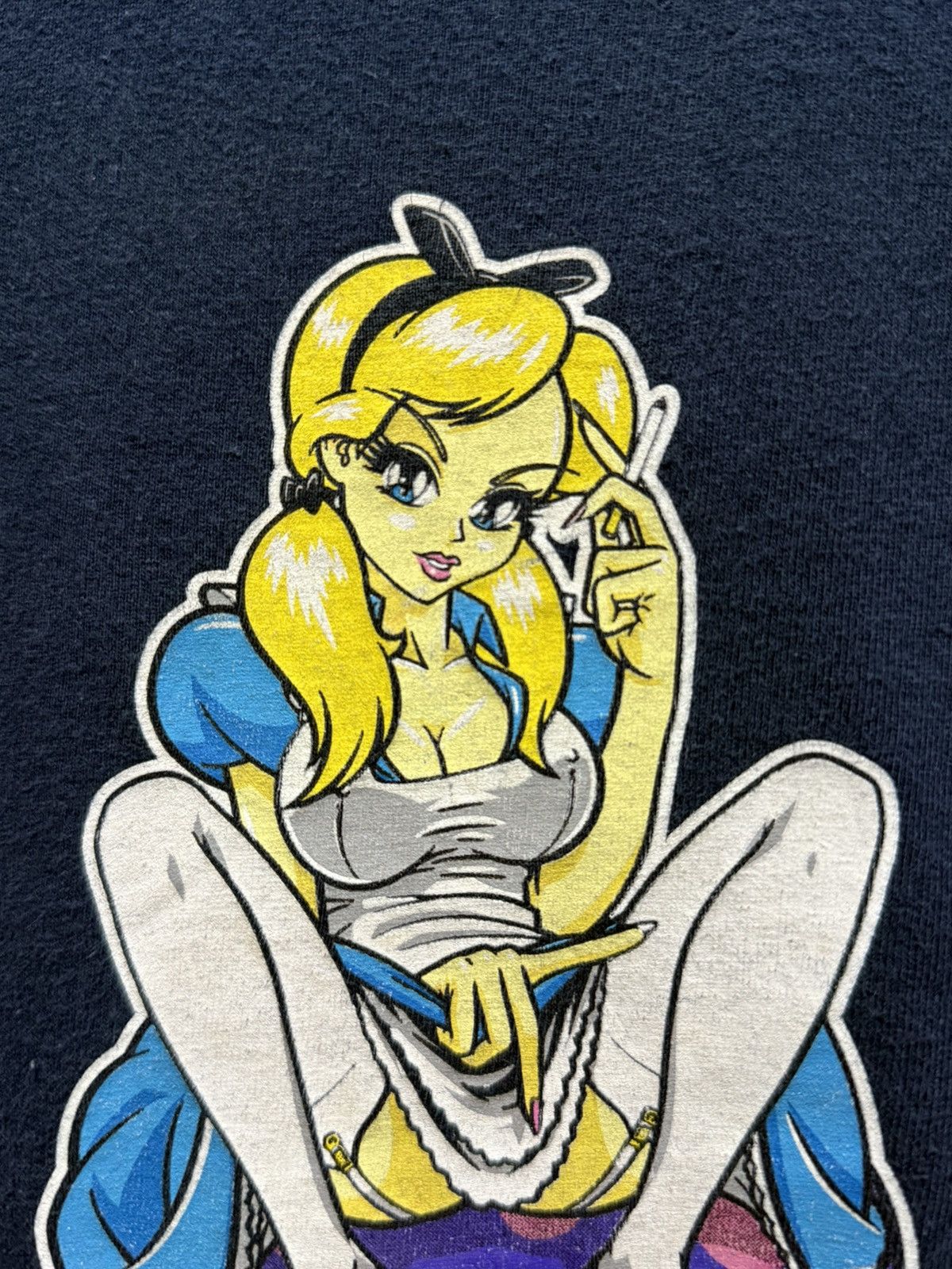Hook-Ups Vintage 90s Hook Ups Smoking Girl Skateboard Tee Size US L / EU 52-54 / 3 - 3 Thumbnail