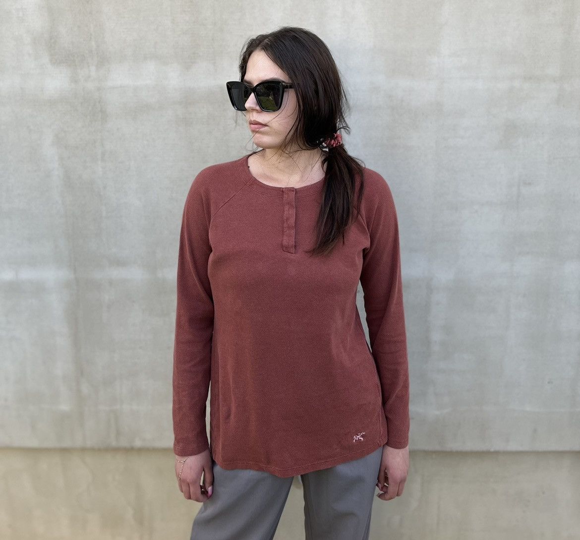 Arc'teryx Arcteryx Women Long Sleeve Sirrus Ls Henley Size S / US 4 / IT 40 - 1 Thumbnail