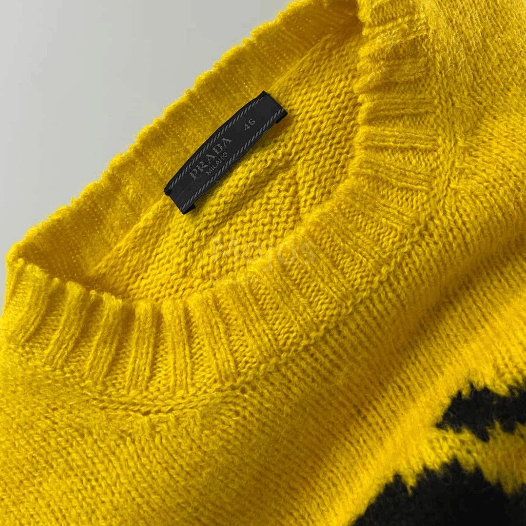 Prada Sz 46 Prada Triangle Logo Knitwear-2508 Size US S / EU 44-46 / 1 - 5 Thumbnail