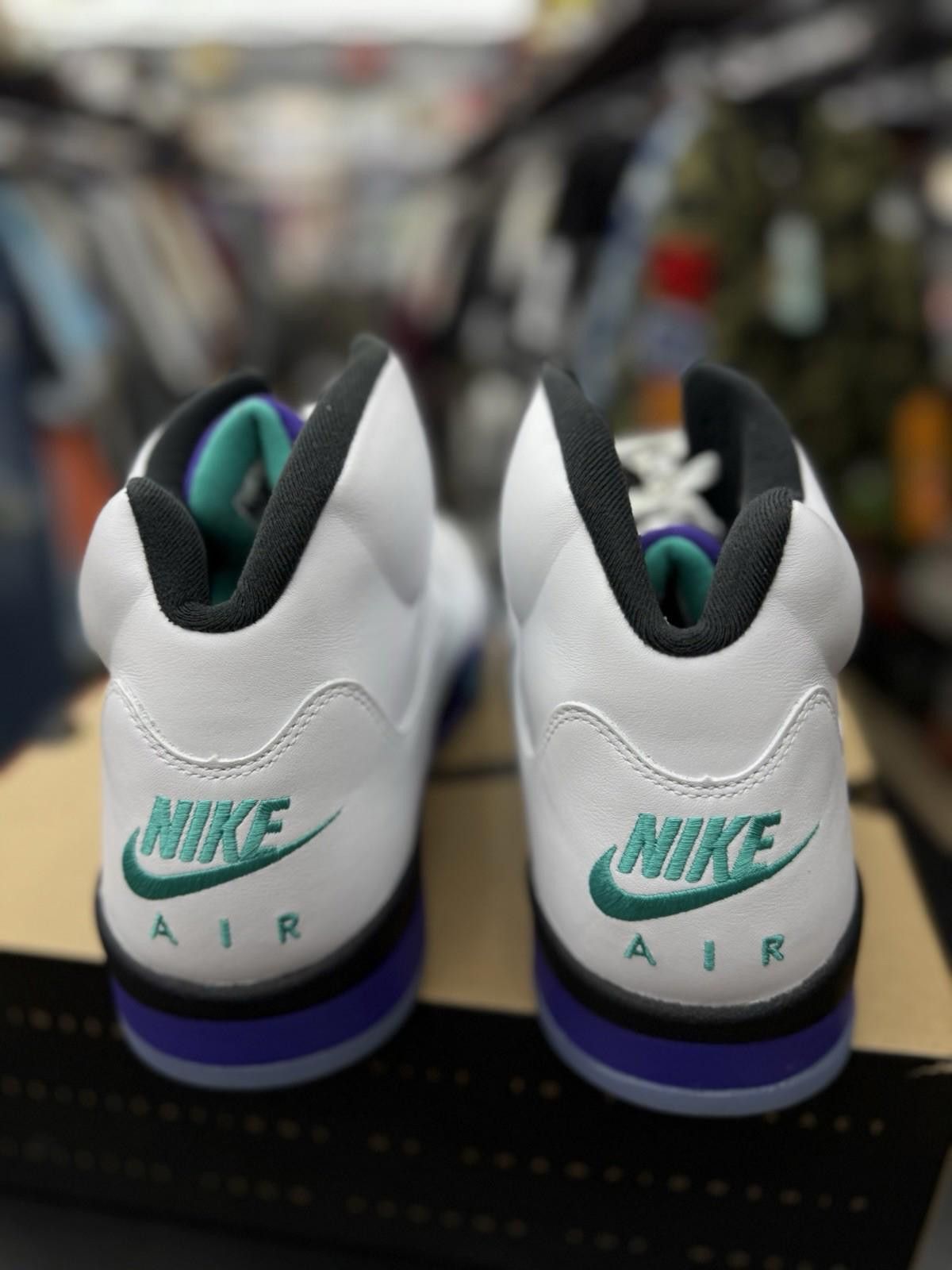 Jordan Brand Size 18 - Jordan 5 Grape 2025 (HQ7978-100) Size US 15 / EU 48 - 5 Thumbnail