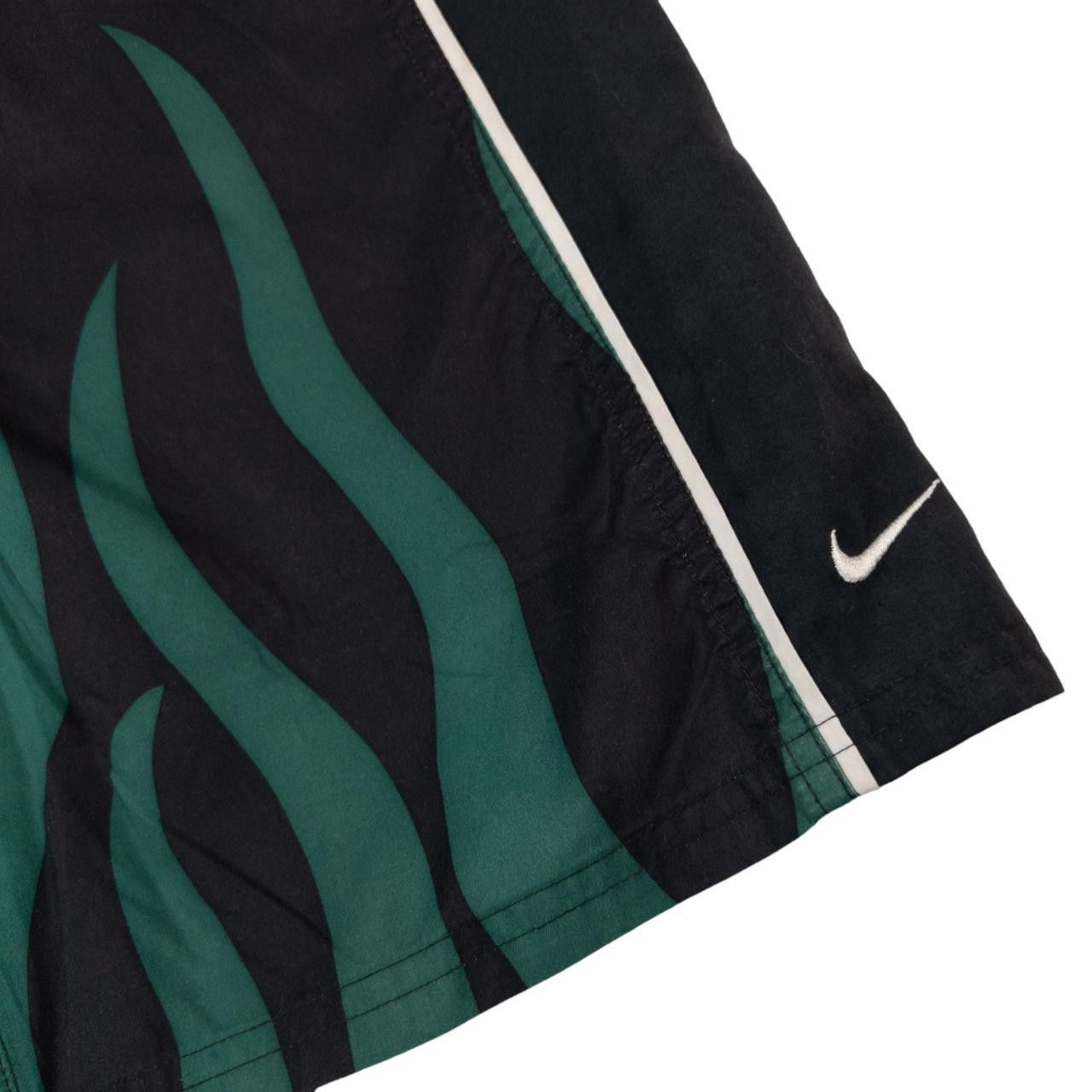 Nike Vintage Nike Flame Shorts Size W28 Size US 28 / EU 44 - 3 Thumbnail