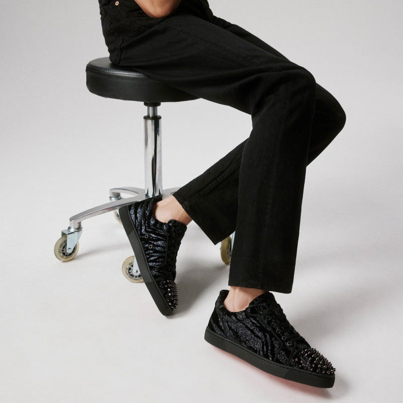 Christian Louboutin Christian Louboutin Louis Junior Spikes Sneakers Size US 9 / EU 42 - 4 Thumbnail