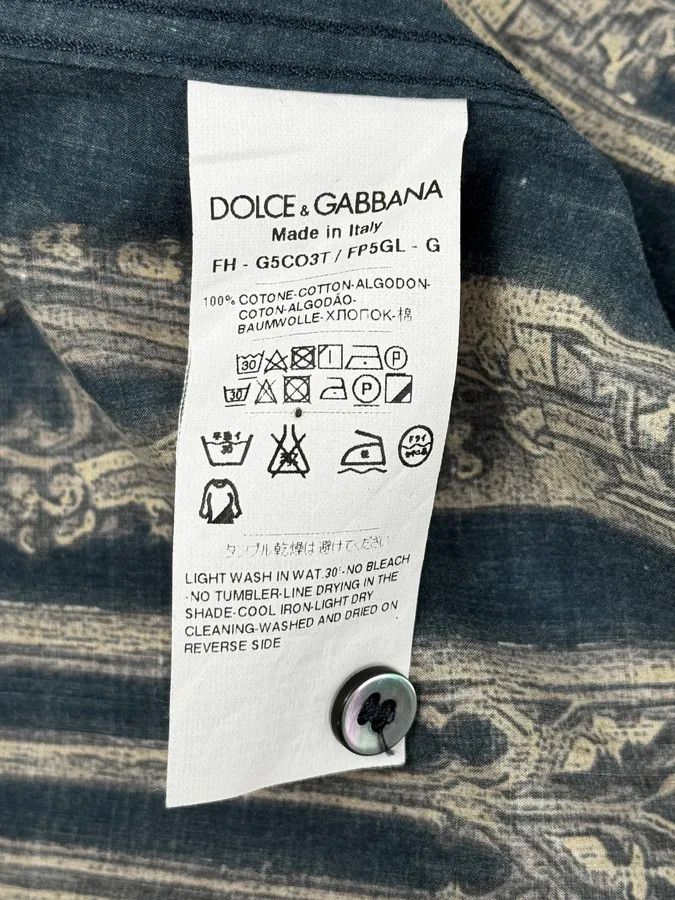 Dolce & Gabbana 2010s Dolce & Gabbana Catholic Cathedral Navy Shirt Size US M / EU 48-50 / 2 - 11 Thumbnail