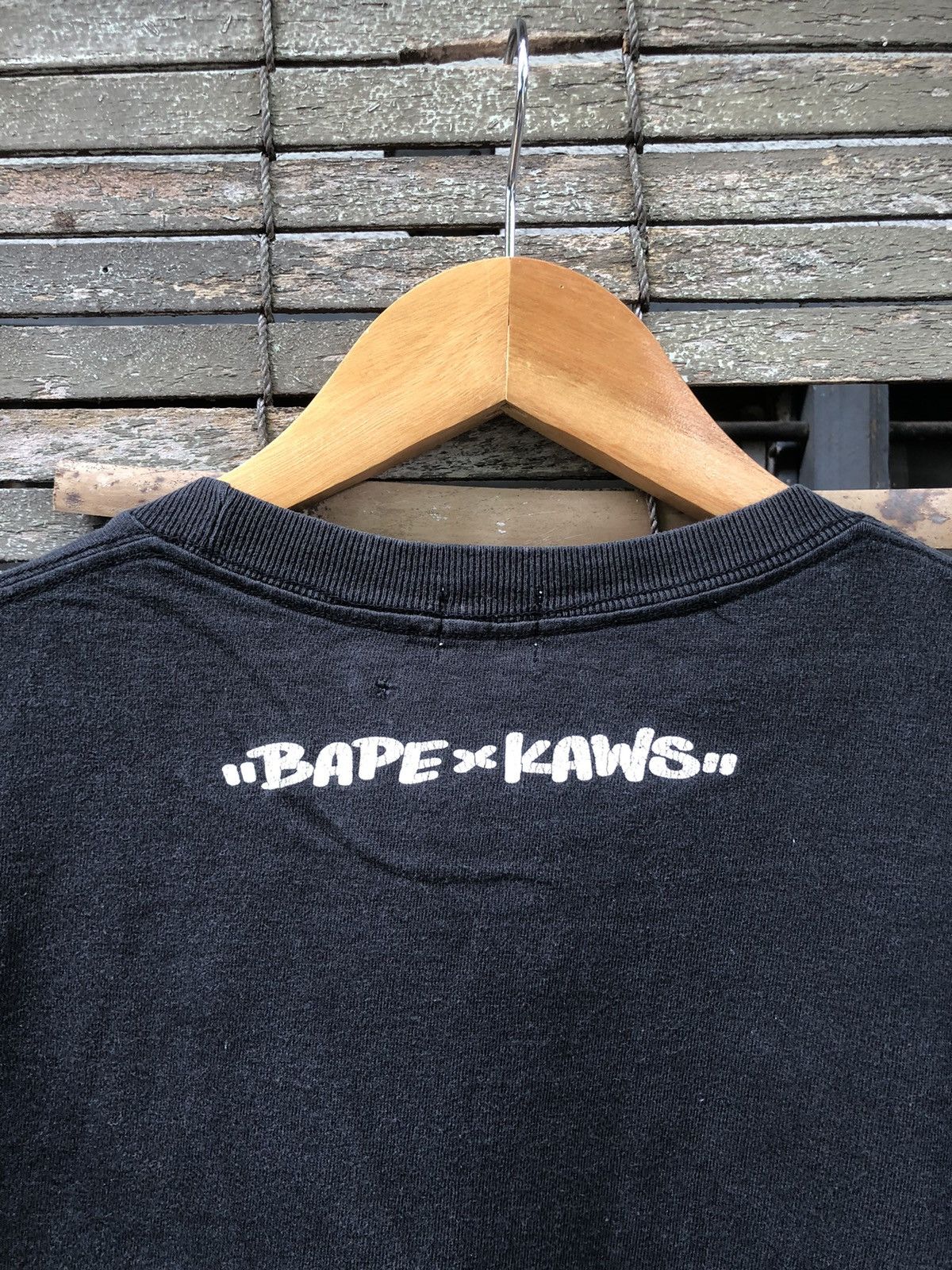 Bape × Kaws 🔥Vintage🔥Bape X Kaws Baby Milo Tshirt Size US M / EU 48-50 / 2 - 15 Thumbnail