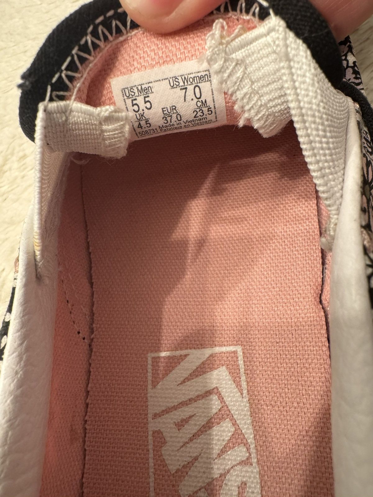 Vans EUC Vans Floral Patchwork Checkered Slip on in Marshmallow Size US 5.5 / EU 38 - 3 Thumbnail