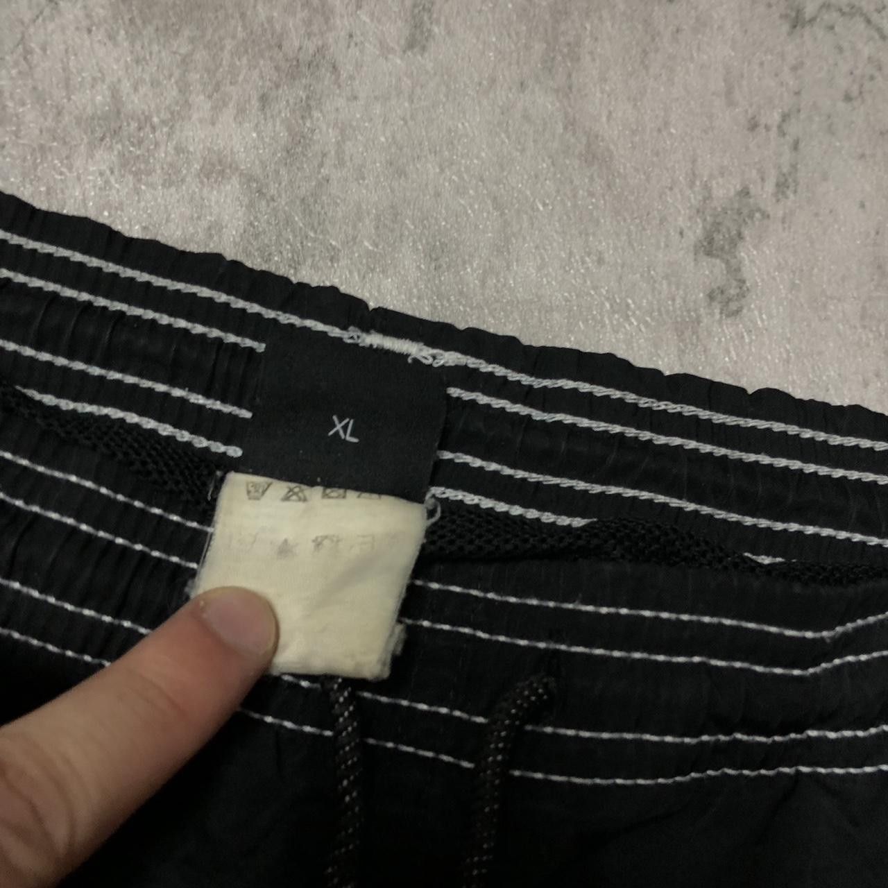 Hugo Boss Hugo boss swimwear boxy Size US 36 / EU 52 - 3 Thumbnail