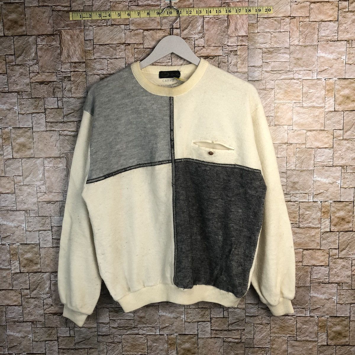 Vintage Super Sonic vintage Sweatshirt #A193 Size US M / EU 48-50 / 2 - 1 Thumbnail