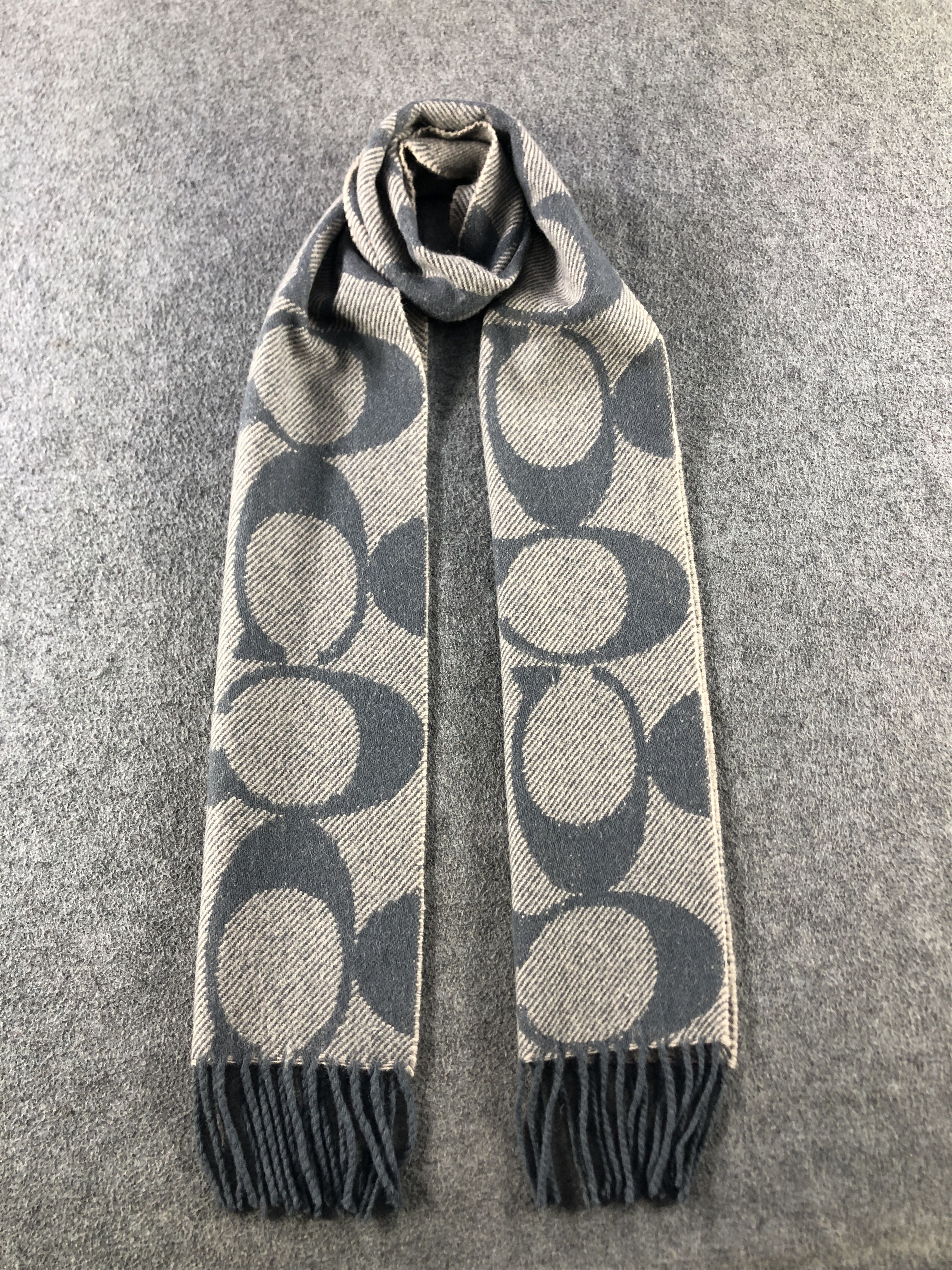 Coach Coach Monogram Scarf / Muffler / Neckwear P714 Size ONE SIZE - 1 Thumbnail