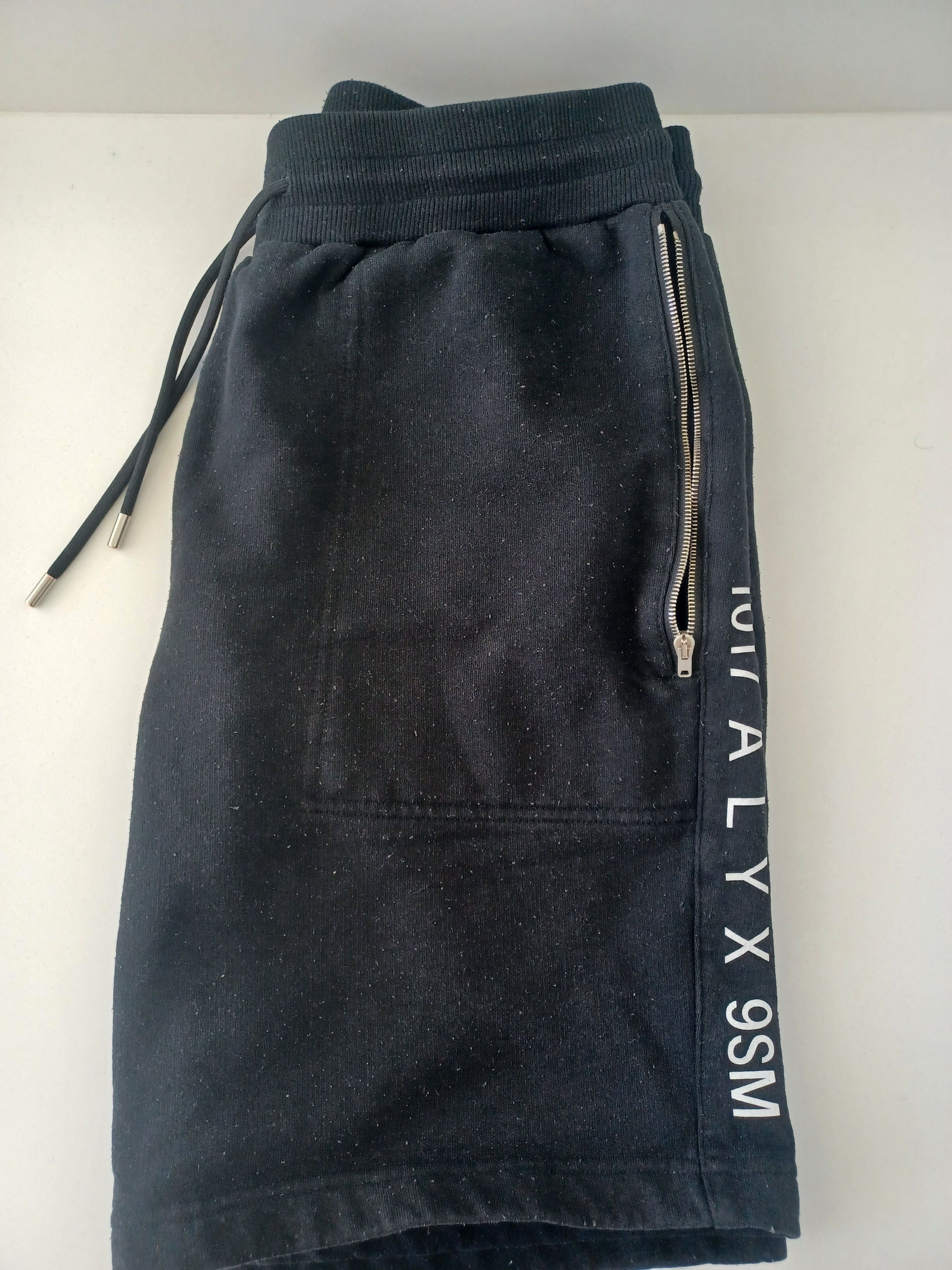1017 ALYX 9SM Alyx 95sm zipper short | Grailed