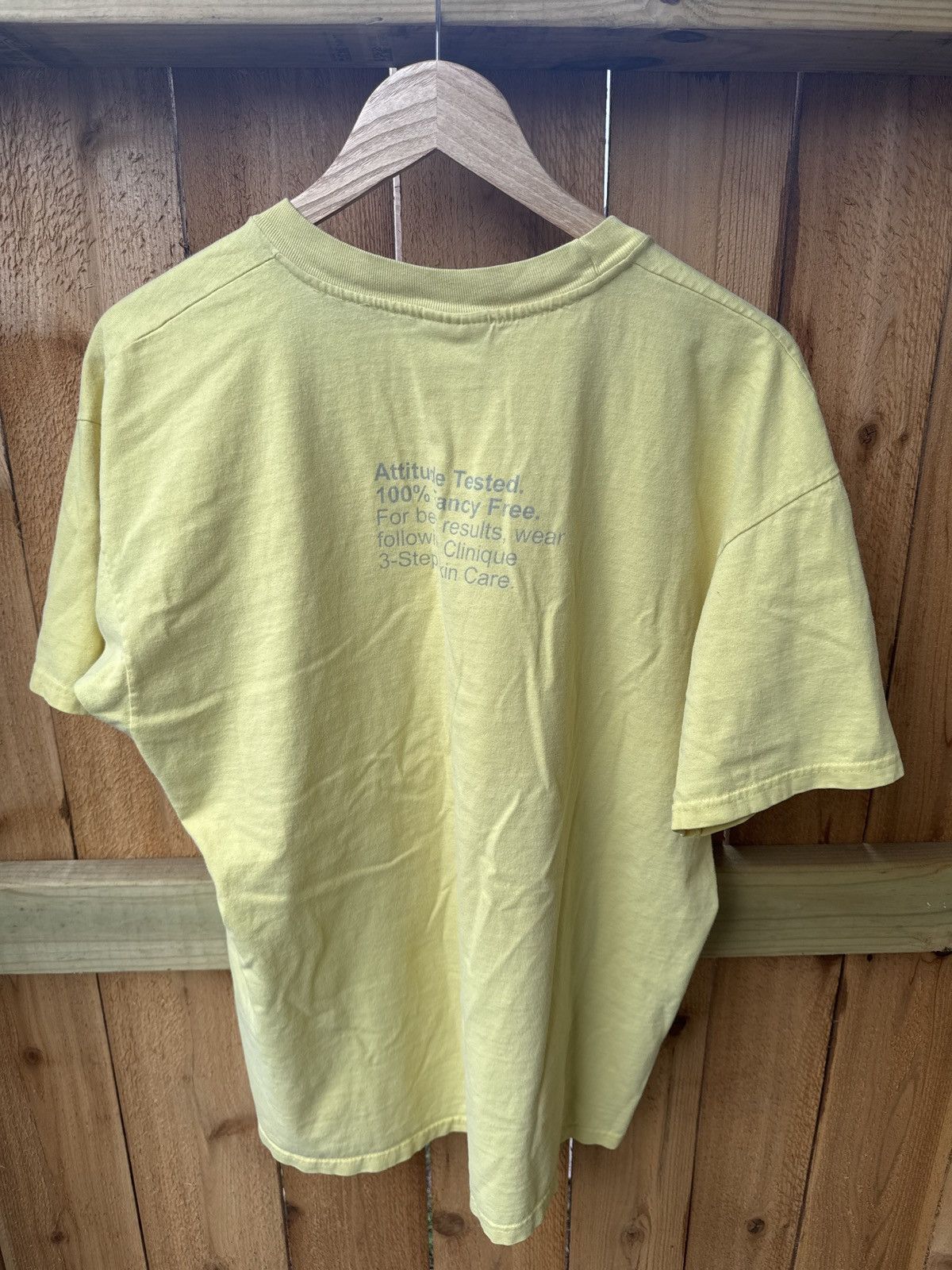 Hanes Hanes clinique 90s tee Size US XL / EU 56 / 4 - 5 Thumbnail