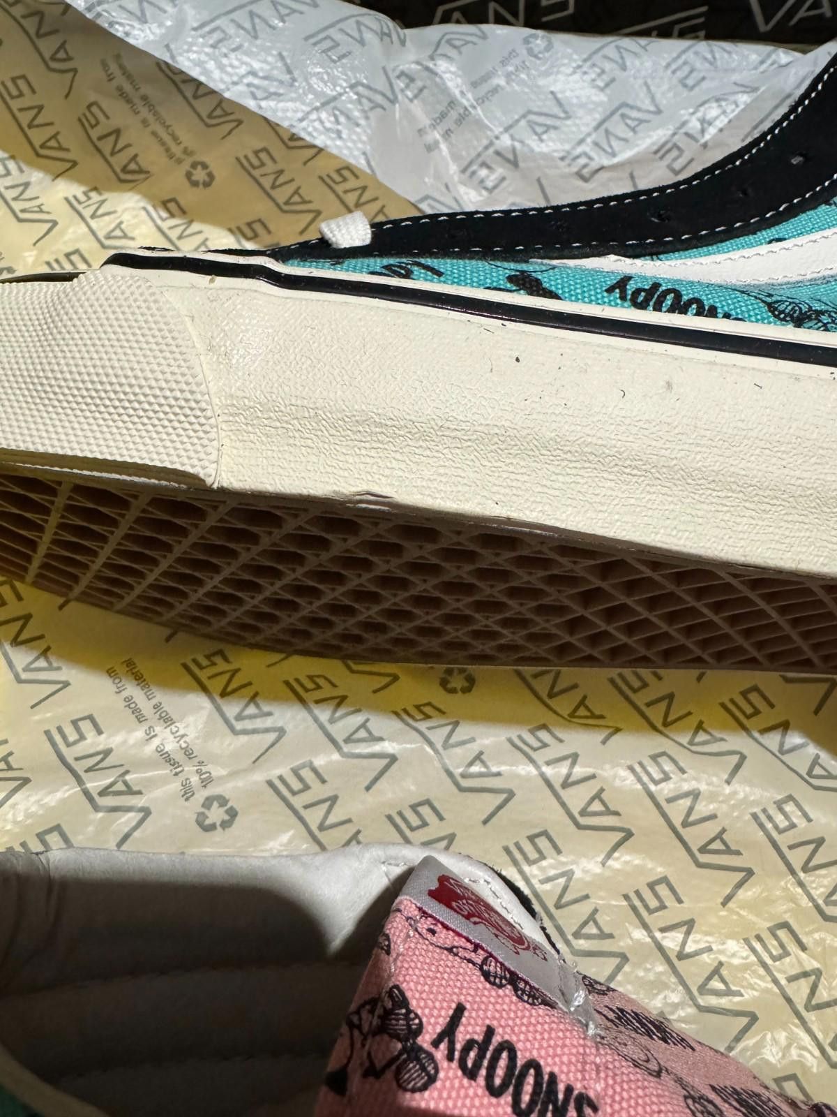 Vans Size 11.5 - Peanuts x Vans Vault OG Sk8 Hi Snoopy Size US 11.5 / EU 44-45 - 9 Thumbnail