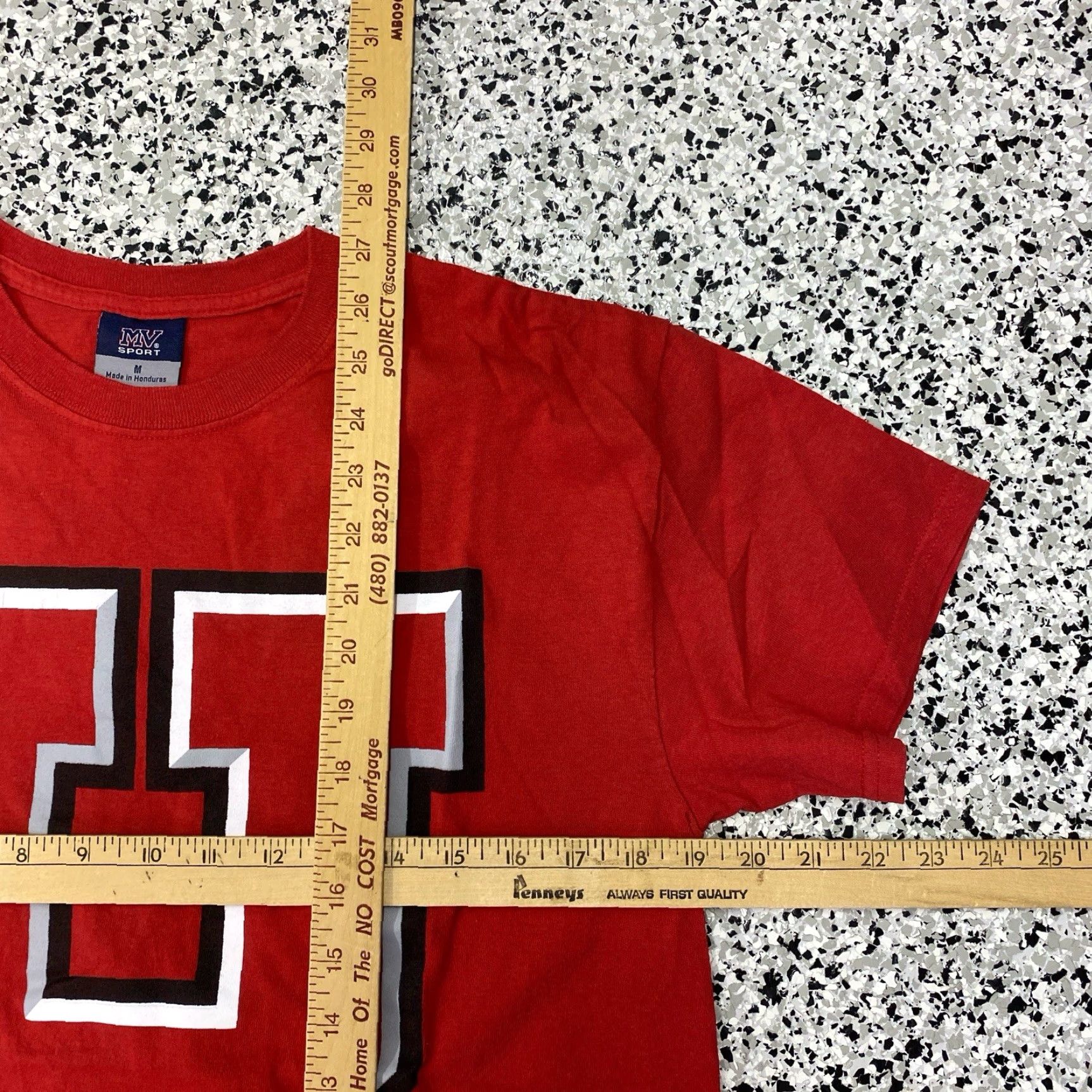 NCAA VINTAGE Utah Utes T-Shirt M NCAA Crew Neck Unisex Red University College Sports Mens Medium Size US M / EU 48-50 / 2 - 3 Thumbnail