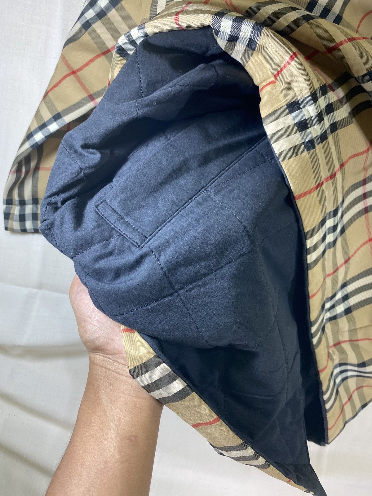 Burberry double sided nova check Size US M / EU 48-50 / 2 - 4 Thumbnail