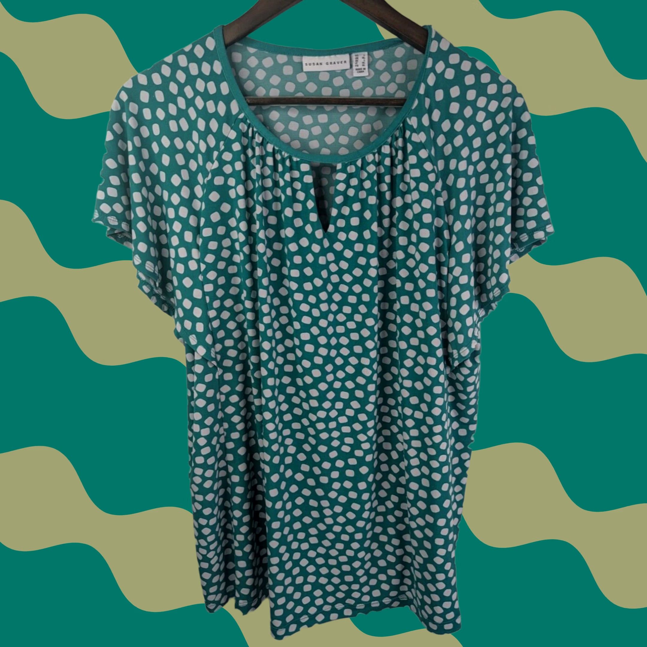 Vintage Susan Graver Blouse Womens Large Pullover Knit Green White Polka Dot Flutter Sleeve Round Neck Short Sleeve 100% Polyester Spandex Casual Workwear Size L / US 10 / IT 46 - 1 Thumbnail