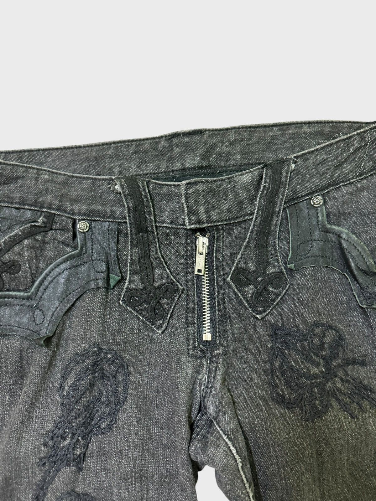 Hysteric Glamour × Japanese Brand × Vintage THE DEN IM LAB EMBROIDERY SKINNY LOW RISE DENIM Size US 30 / EU 46 - 9 Thumbnail