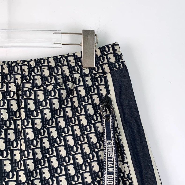 Dior Dior Color-matched logo jacquad full-print casual shorts Size 24" / US 00 / IT 34 - 3 Thumbnail