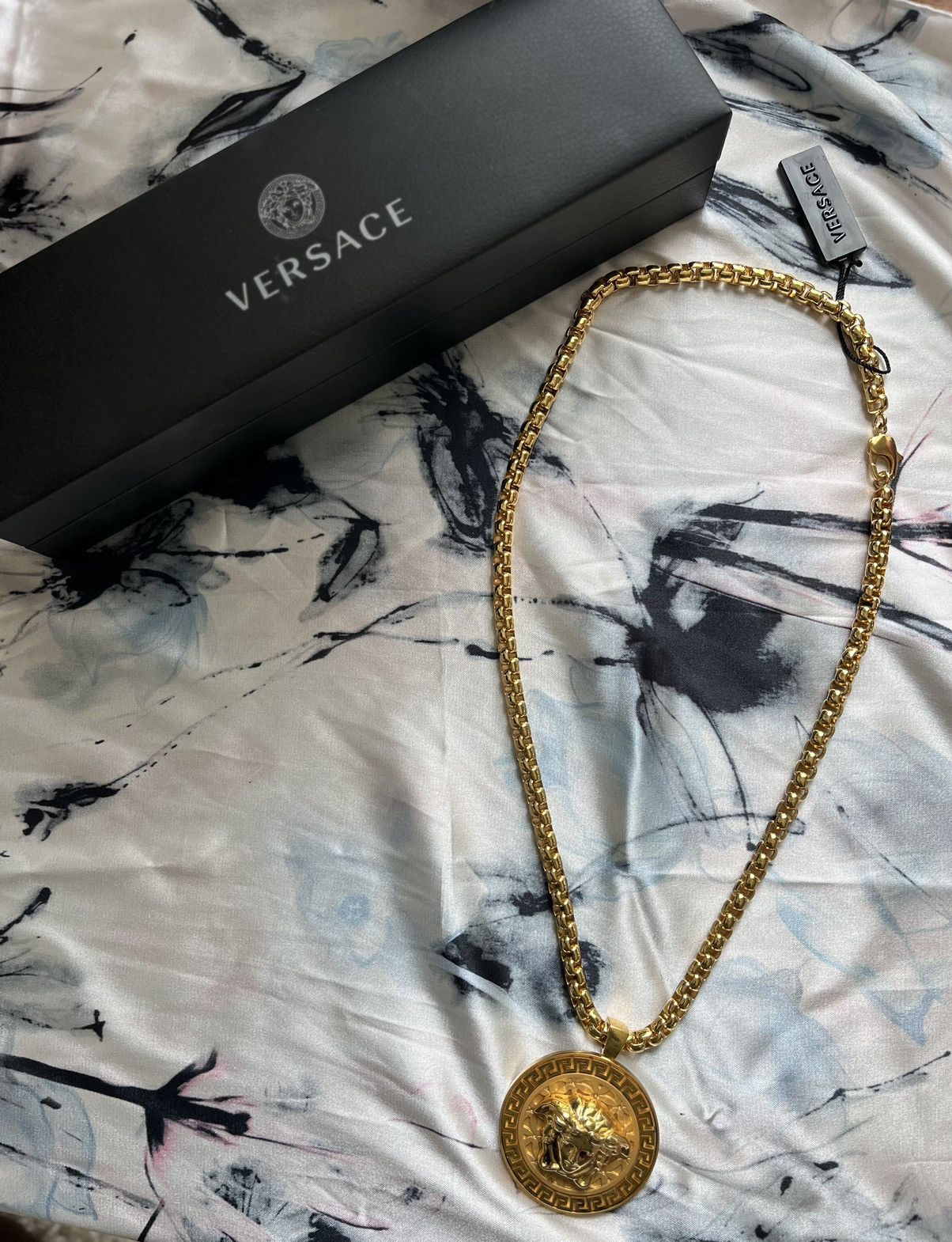 Versace Original Versace Medusa Gold Chain Necklace Size ONE SIZE - 3 Thumbnail