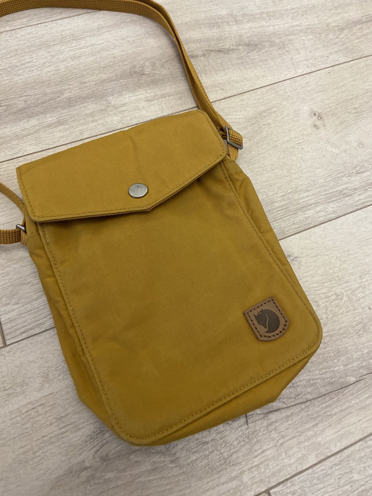 Fjallraven Fjallraven Vintage Bag Messenger Y2K style Hype Size ONE SIZE - 2 Thumbnail