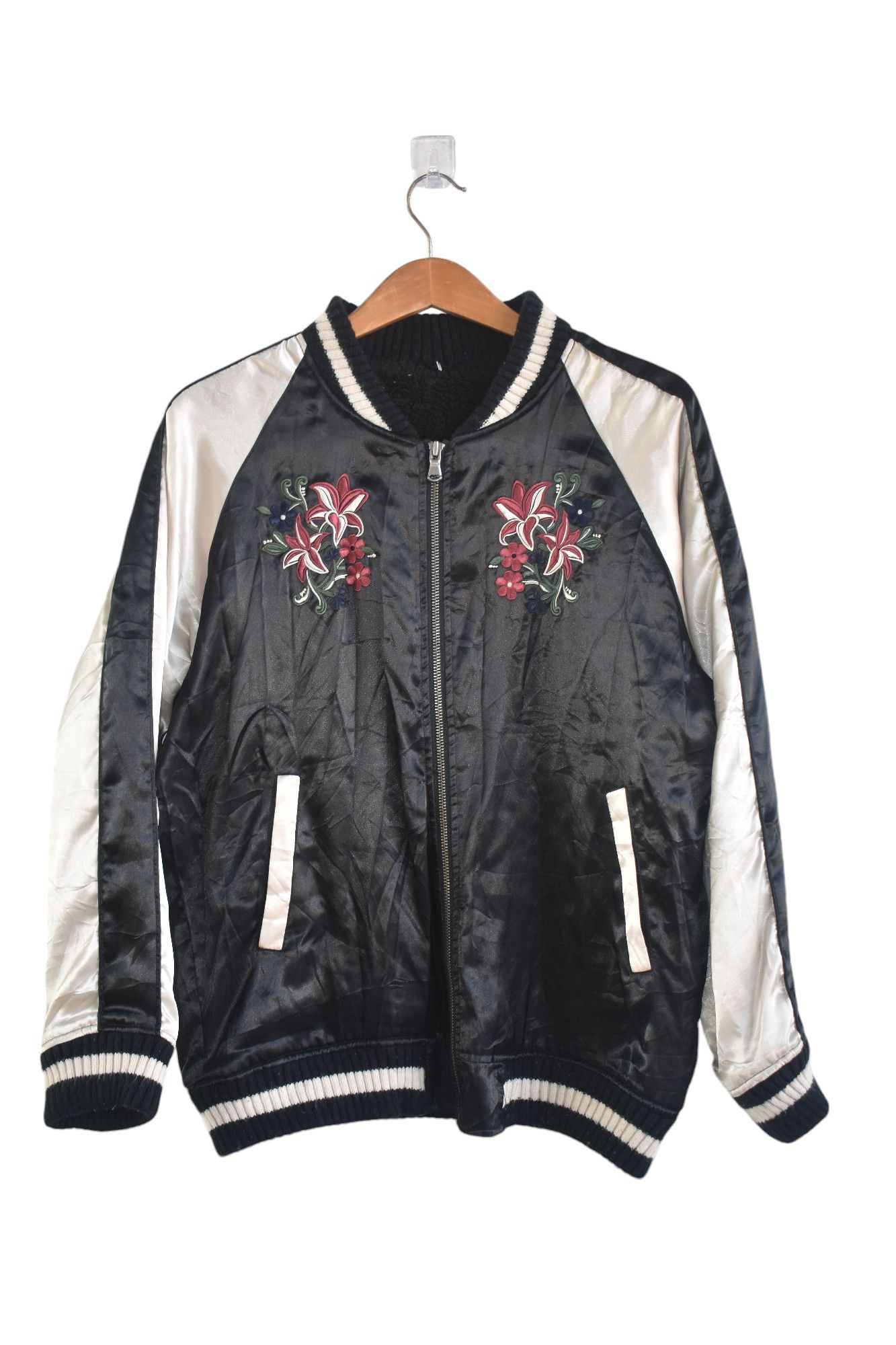 Japanese Brand Vintage Sukajan Flower Jacket Medium Size US M / EU 48-50 / 2 - 1 Thumbnail