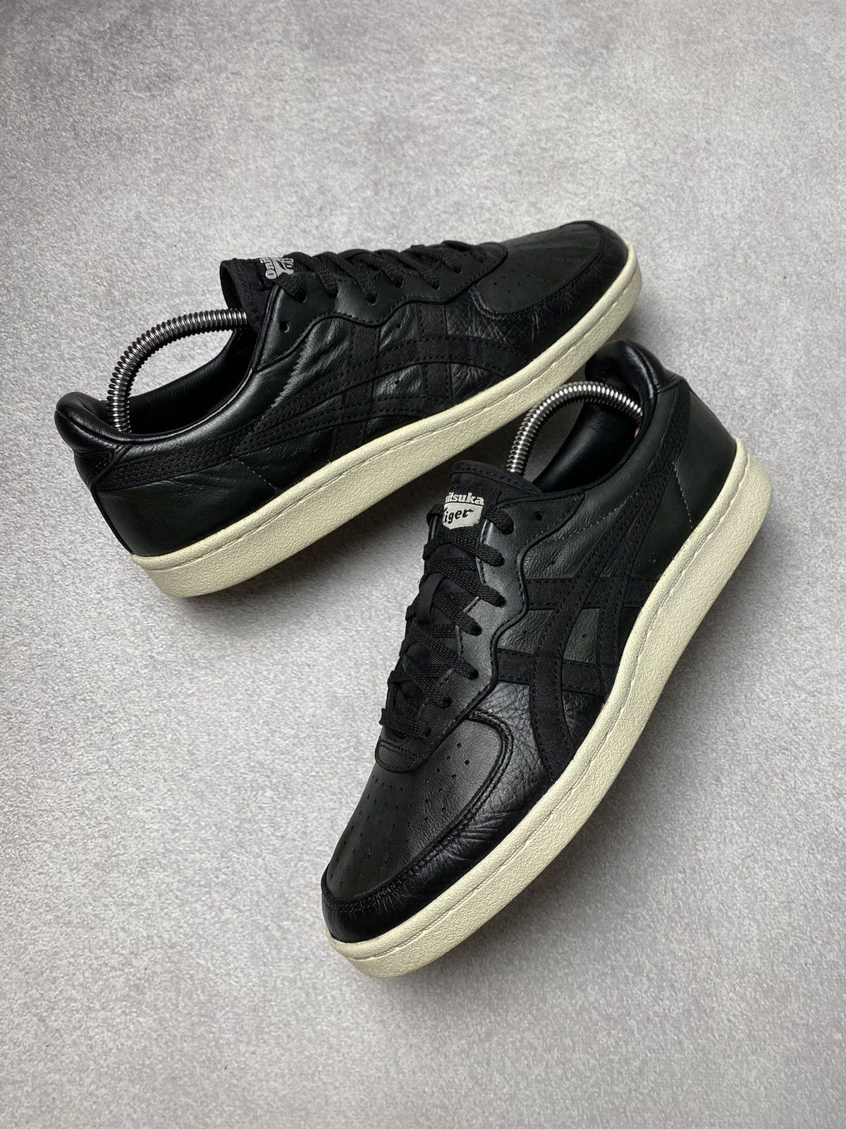 Asics Vintage Asics Onitsuka Tiger OG Mexico 66 Leather Sneakers Size US 7.5 / EU 40-41 - 2 Thumbnail