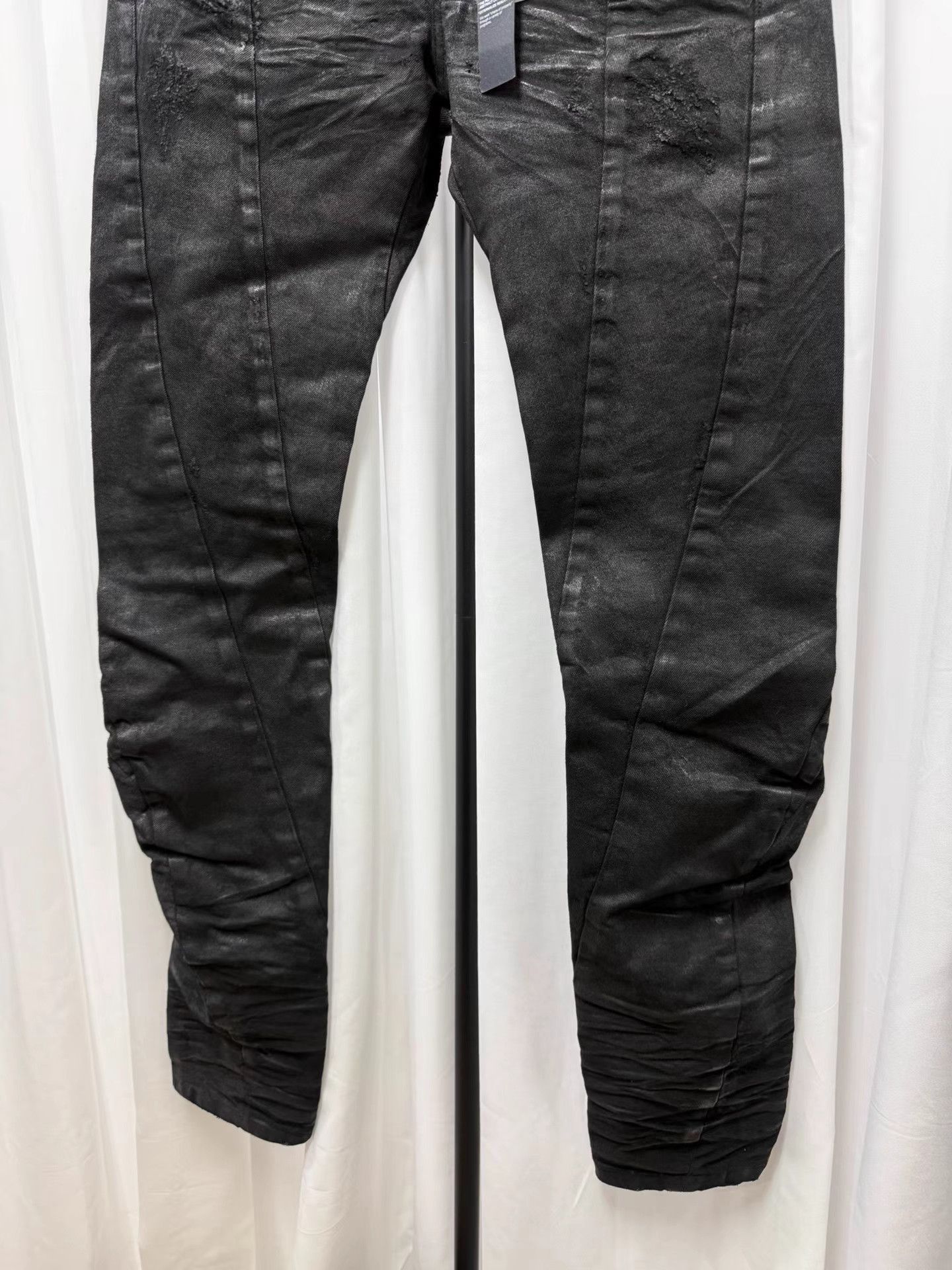 Julius Julius 7 Waxed Distressed Spiral Jeans K20 Size US 31 - 3 Thumbnail