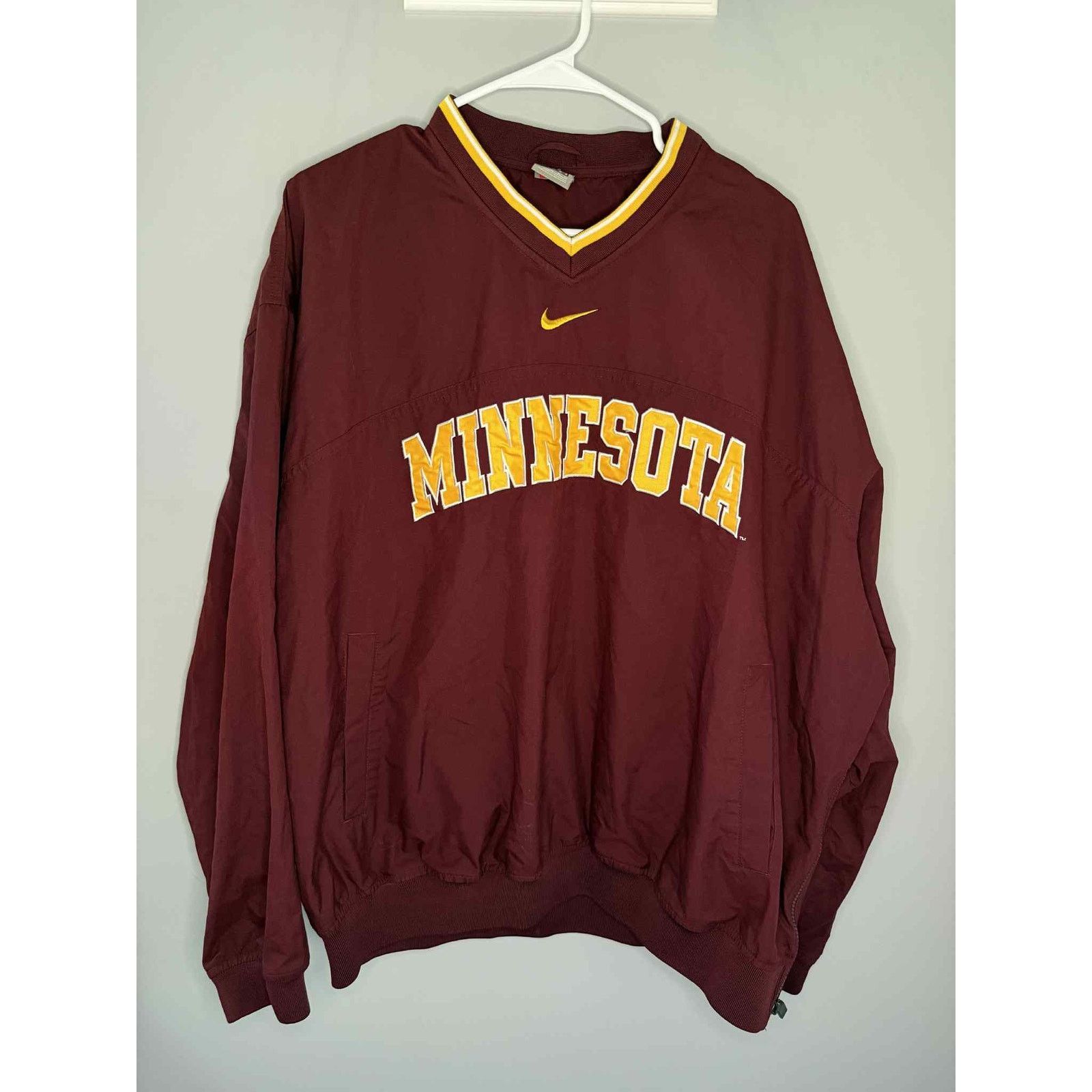 Nike Vintage Nike Minnesota Windbreaker Jacket Burgundy Men's XL Size US XL / EU 56 / 4 - 2 Thumbnail