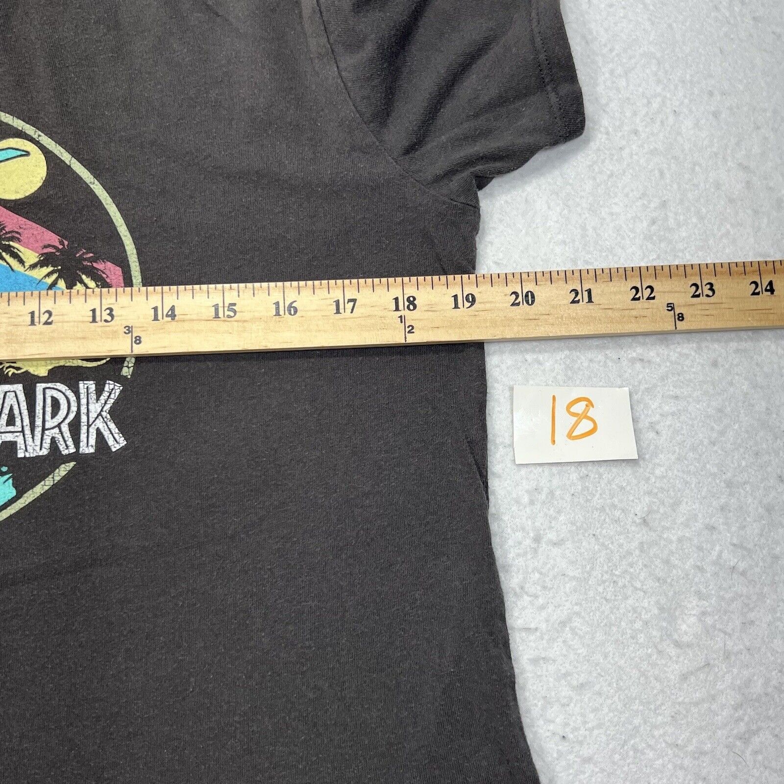Universal Studios Jurassic World Crop Top Colorful Logo Graphic T Shirt Size M / US 6-8 / IT 42-44 - 7 Thumbnail