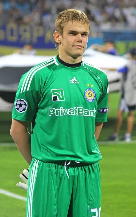 Adidas DYNAMO KIEV 2010 GOALKEEPER FOOTBALL SHIRT SOCCER JERSEY Size US XL / EU 56 / 4 - 11 Thumbnail