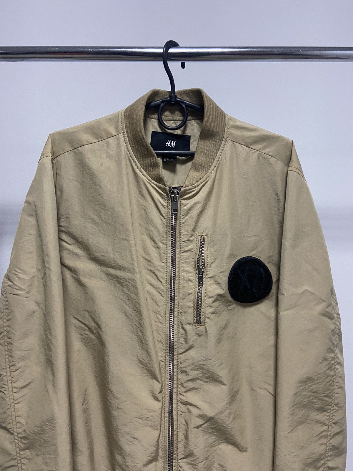 The Weeknd × Vintage × XO H&M The Weeknd XO zip Bomber Vintage Big Logo nylon Size US M / EU 48-50 / 2 - 3 Thumbnail