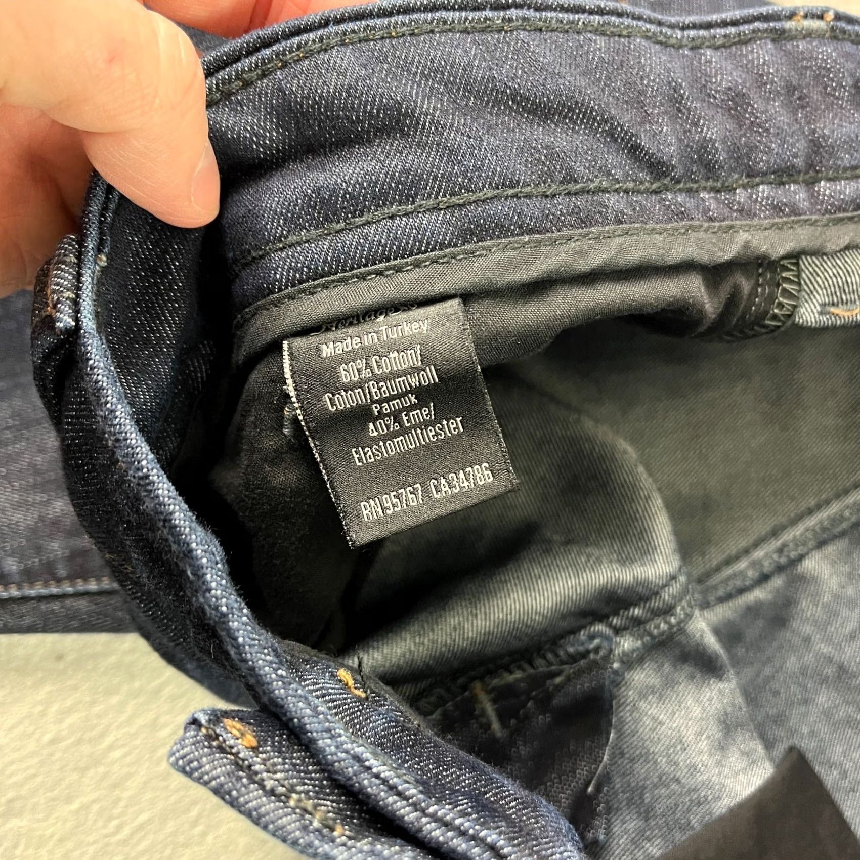 Vintage VINTAGE 34 Heritage Jeans Mens 30x34 Blue Dark Wash Denim Tapered Regular Mens Size US 30 / EU 46 - 5 Thumbnail