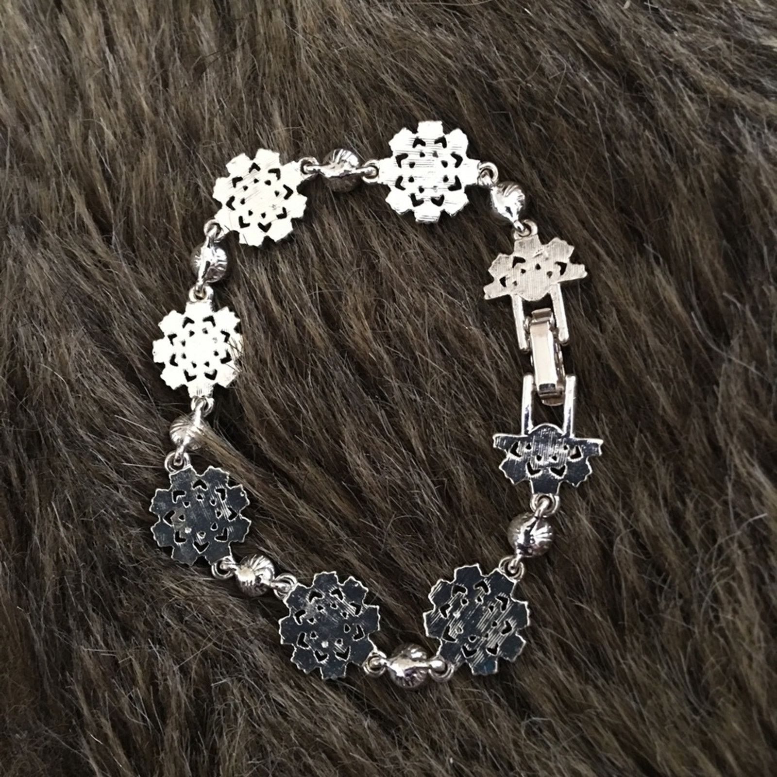 Vintage Vintage aurora borealis snowflake bracelet Size ONE SIZE - 6 Thumbnail