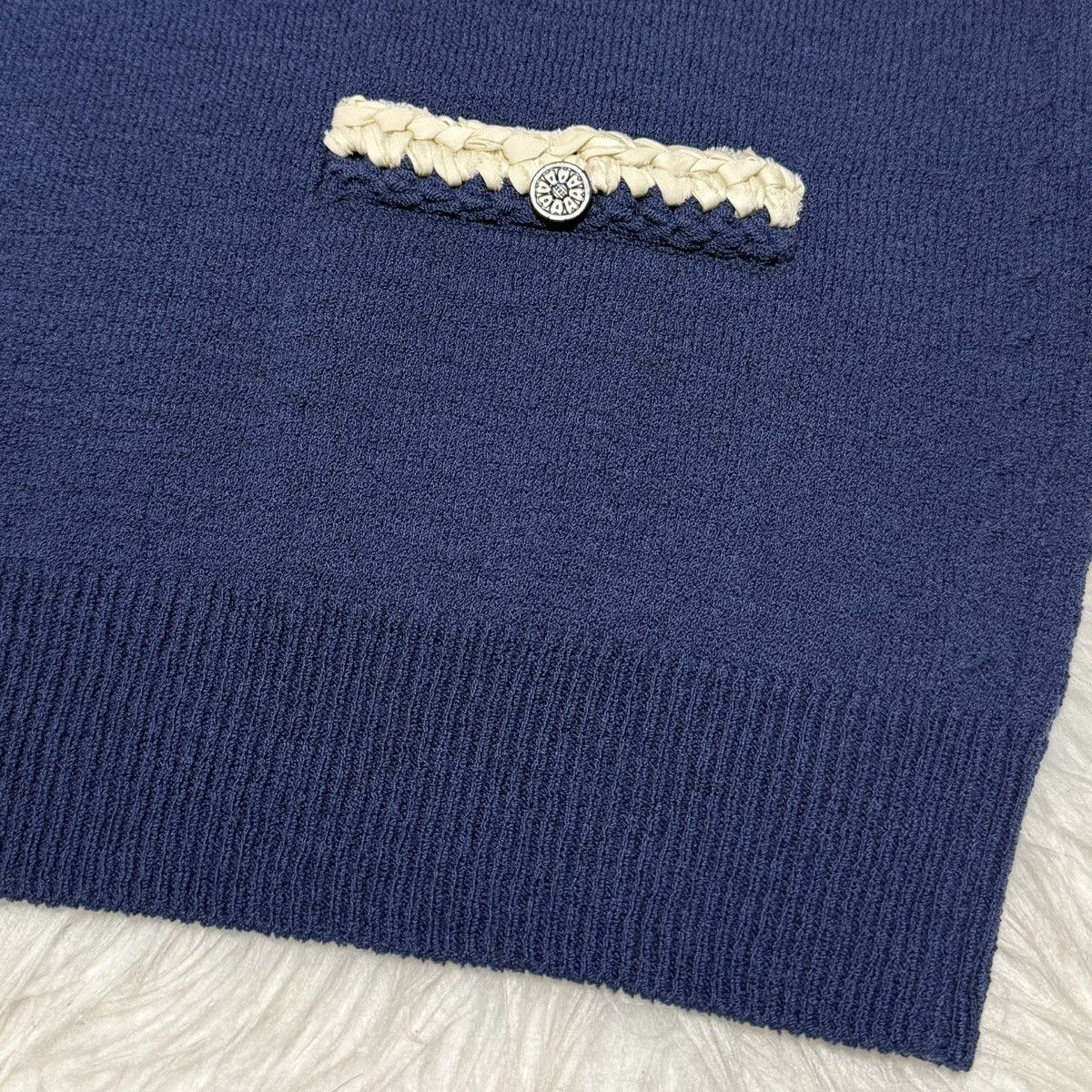 Chanel Authentic Chanel COCO button long sleeve knit sweater 38 Size XS / US 0-2 / IT 36-38 - 12 Thumbnail