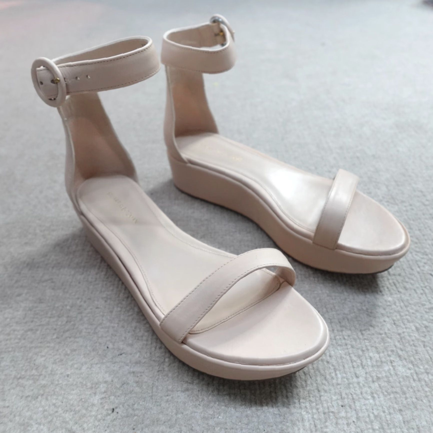 Stuart Weitzman Stuart Weizman Womens Sandals 7.5 Beige Pink Capri Platform NEW Size US 8 / IT 38 - 3 Thumbnail
