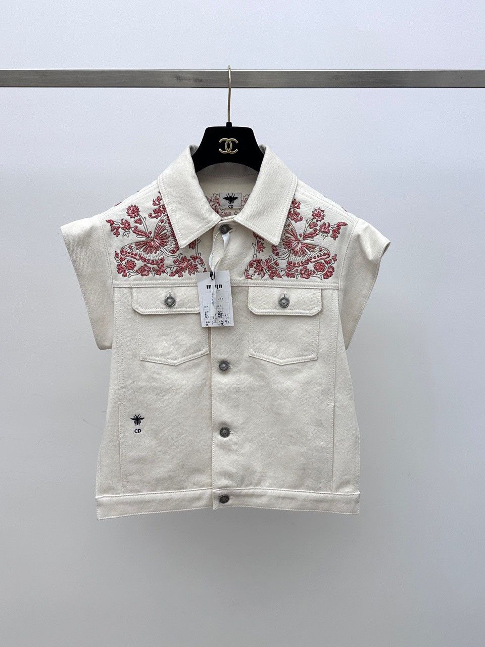 Dior Dior Butterfly Embroidery Vest Size 34 Size XS / US 0-2 / IT 36-38 - 1 Thumbnail