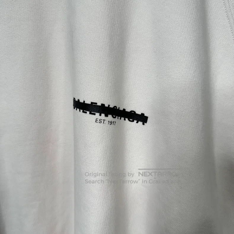 Balenciaga Balenciaga FW22 Strikethrough Letter Logo Loose Hooded Bei Size US M / EU 48-50 / 2 - 3 Thumbnail