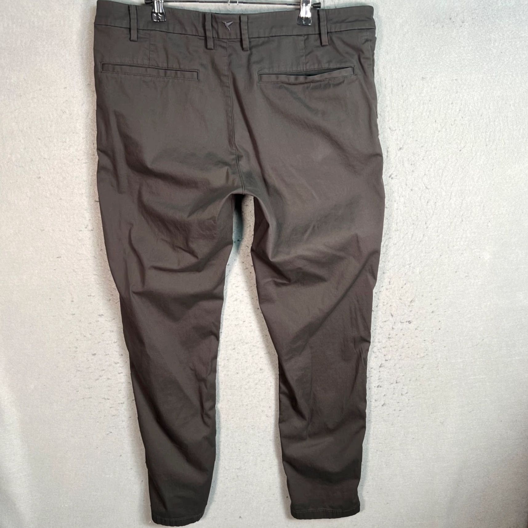 Vintage VINTAGE Birddogs Mens 36 x 32 Gray Slim-Fit Stretch Pants Cotton/Nylon Blend Chino Pants Mens 36 Gray Flat Front Tapered 30in Inseam Boys? Size US 36 / EU 52 - 2 Thumbnail
