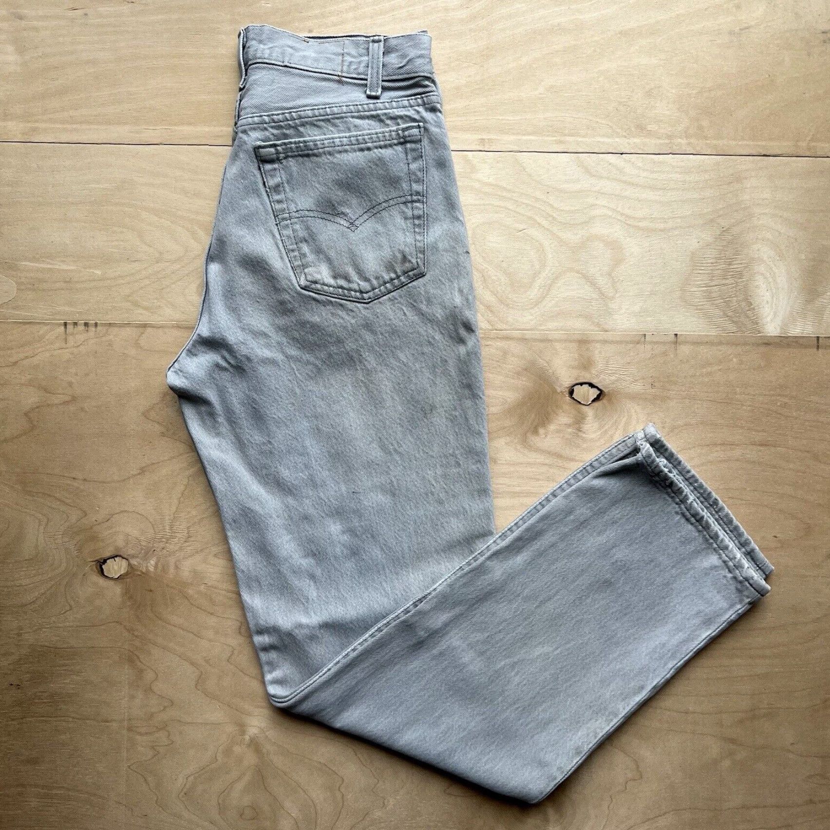 Levi's VINTAGE Levi's Levi's 701 Jeans 28 Gray 80s Denim Made in USA Western Summer Student Fit Mens Jeans Size US 28 / EU 44 - 2 Thumbnail