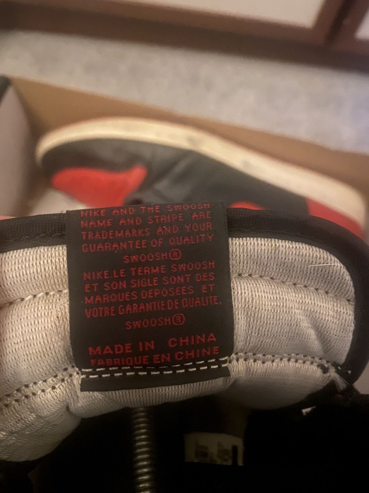 Jordan Brand Air Jordan 1 Retro High OG Bred 2016 Size US 10.5 / EU 43-44 - 10 Thumbnail