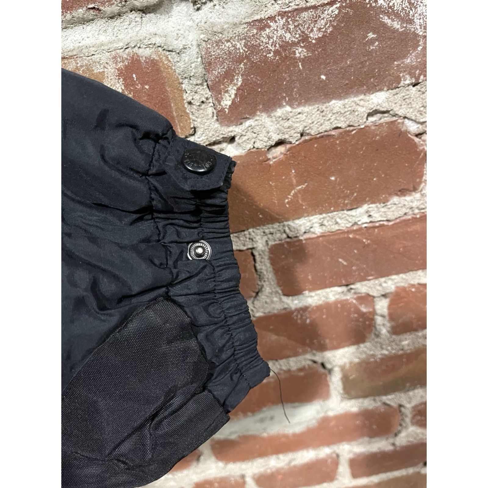 Vintage Vintage Columbia Snow Pants Womens M Snow Pants Black Snow Ski Womens Vintage Columbia Snow Pants M Black Ski Comfort Elastic Waist Size 32" / US 10 / IT 46 - 4 Thumbnail