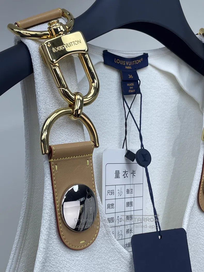 Louis Vuitton 24 Early Spring Show Vest