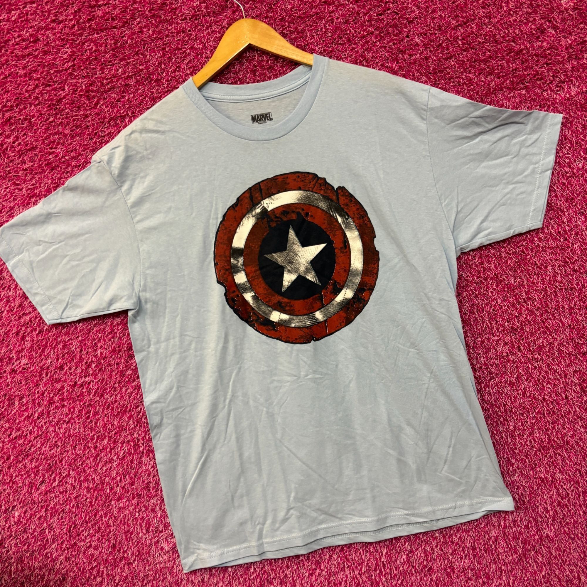 Marvel Comics Marvel Captain America Shield Comic Book Tshirt size XL Size US XL / EU 56 / 4 - 3 Thumbnail